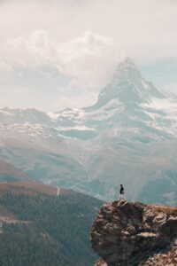 Accessing the Present Moment through Mindfulness Meditation – Grow